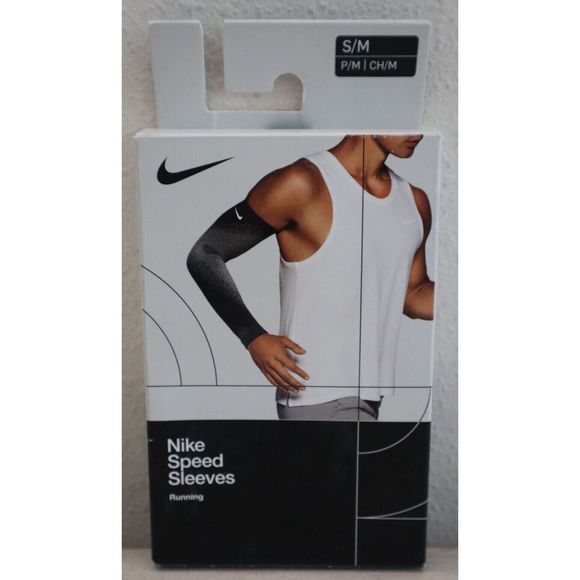 Nike N.000.3571.042 Unisex S/M Black/Silver Breaking 2 Running Arm Sleeves - Picture 2 of 5